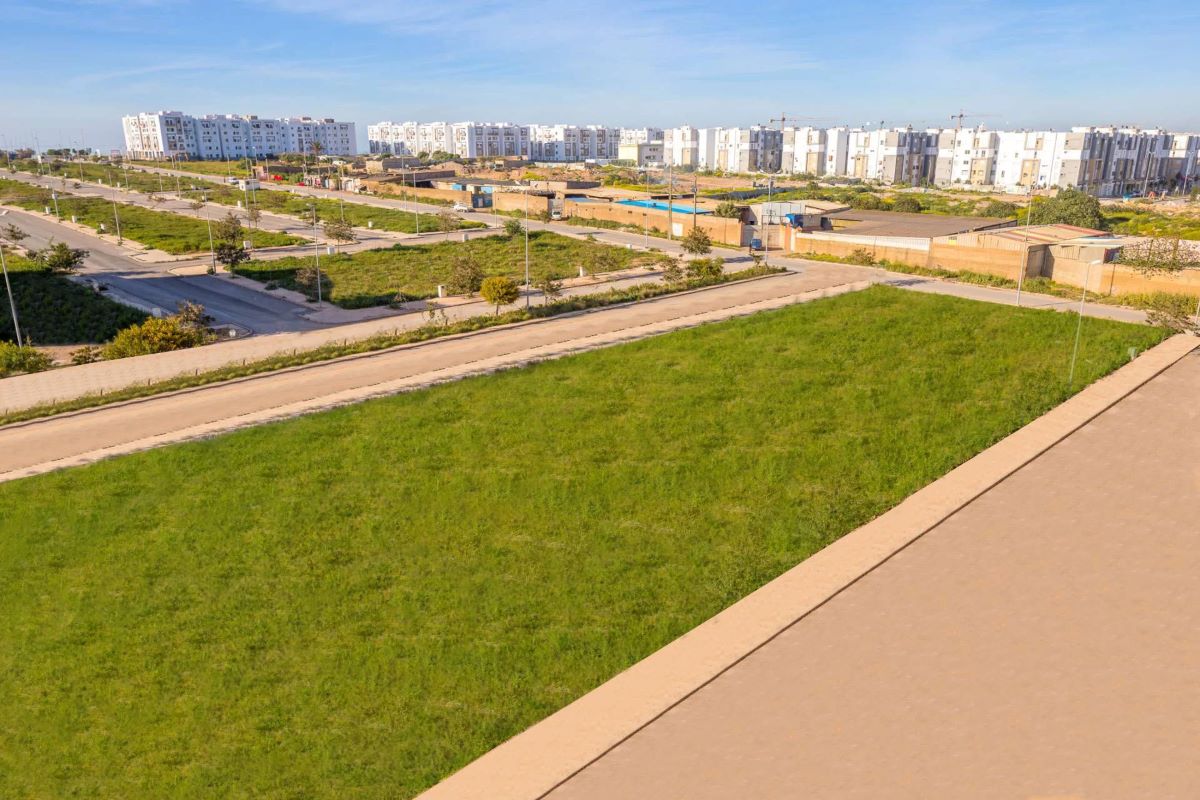 Un terrain d’exception offrant un potentiel unique pour un projet hôtelier prestigieux à Casablanca.